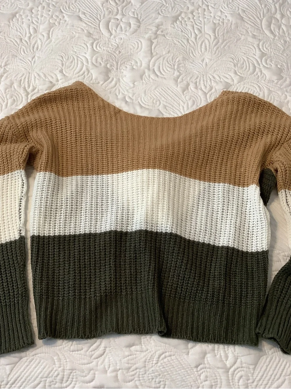 Crop Knit Twist Front Sweater - Olive, Cream & Tan - Picture 4 of 6